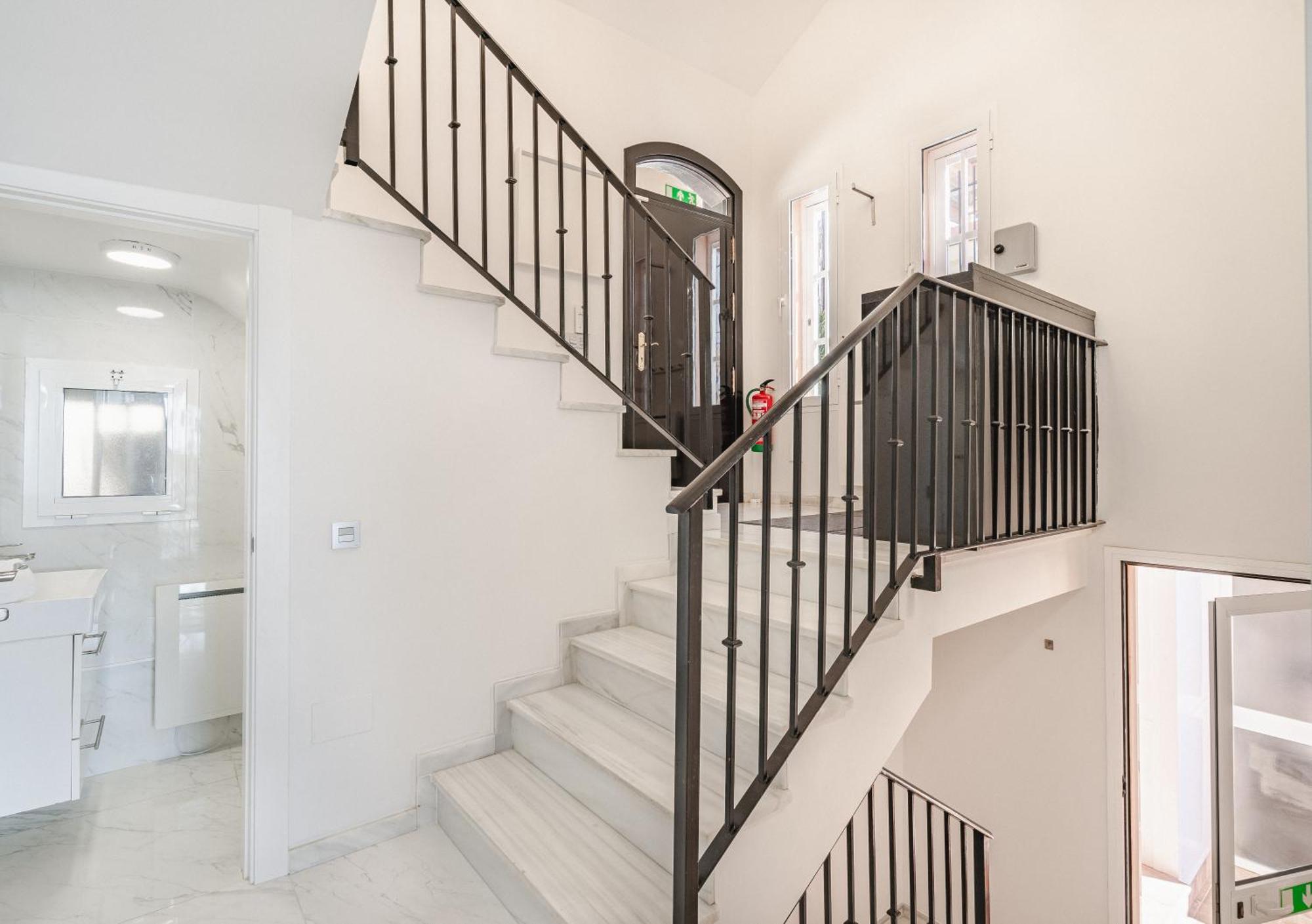 Private Luxurious Hillside Villa With Pool & Sea Views For 8 To 10 Ppl Fuengirola Exterior photo