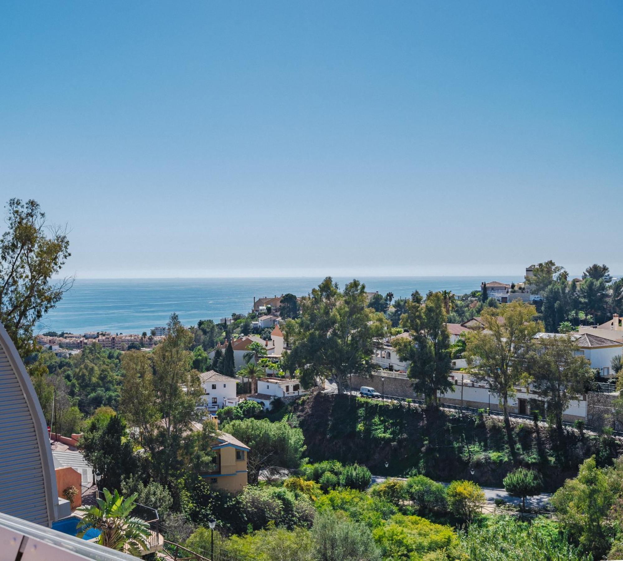 Private Luxurious Hillside Villa With Pool & Sea Views For 8 To 10 Ppl Fuengirola Exterior photo